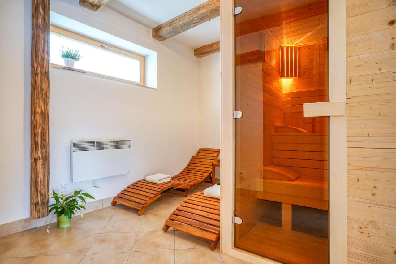 Cakyho Kuria - Mezonetovy Apartman S Krbom A Saunami Сміжани Екстер'єр фото