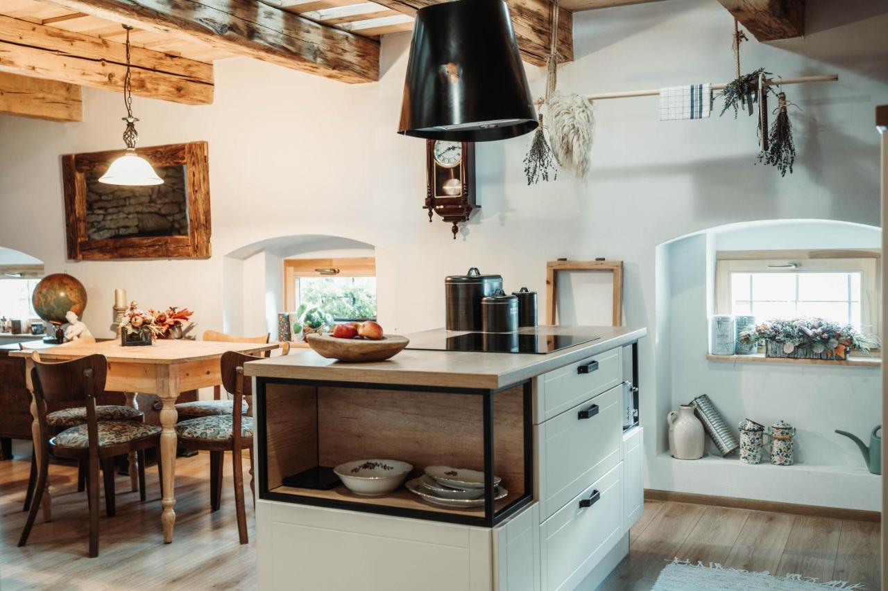 Cakyho Kuria - Mezonetovy Apartman S Krbom A Saunami Сміжани Екстер'єр фото